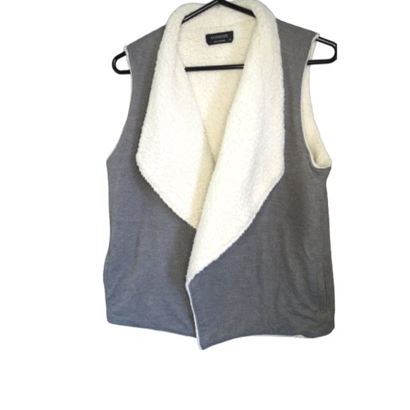 CROSSROADS Jackets & Blazers - CROSSROADS - SHORT FAUX SHEARLING STYLE VEST - SIZE 14